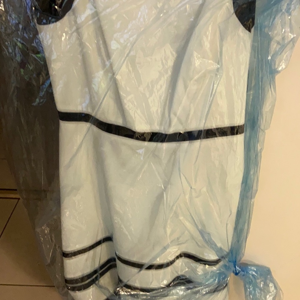 Like new perfect day wedding or Sunday dress